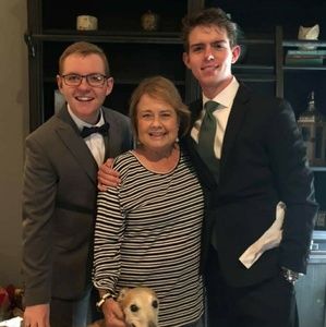 Meet your Posher, Linda